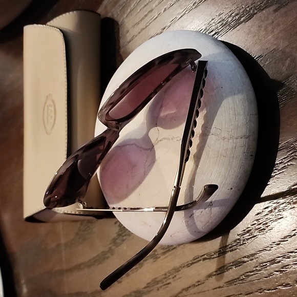 TODS Sunglasses - Picture 4 of 12